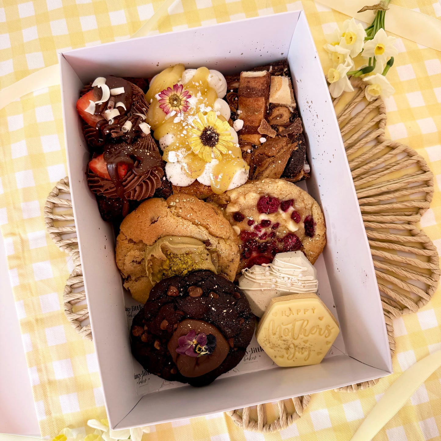 Mothers Day Mamas Favourites Sharer Box