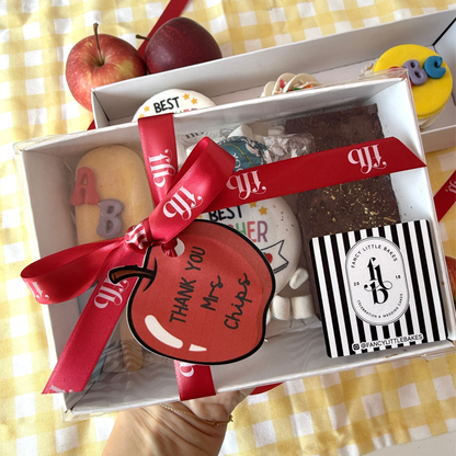 Teacher Thank You 26 Personalised Cupcakes