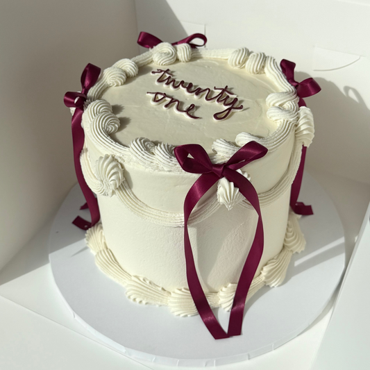 The Vintage Charm Cake