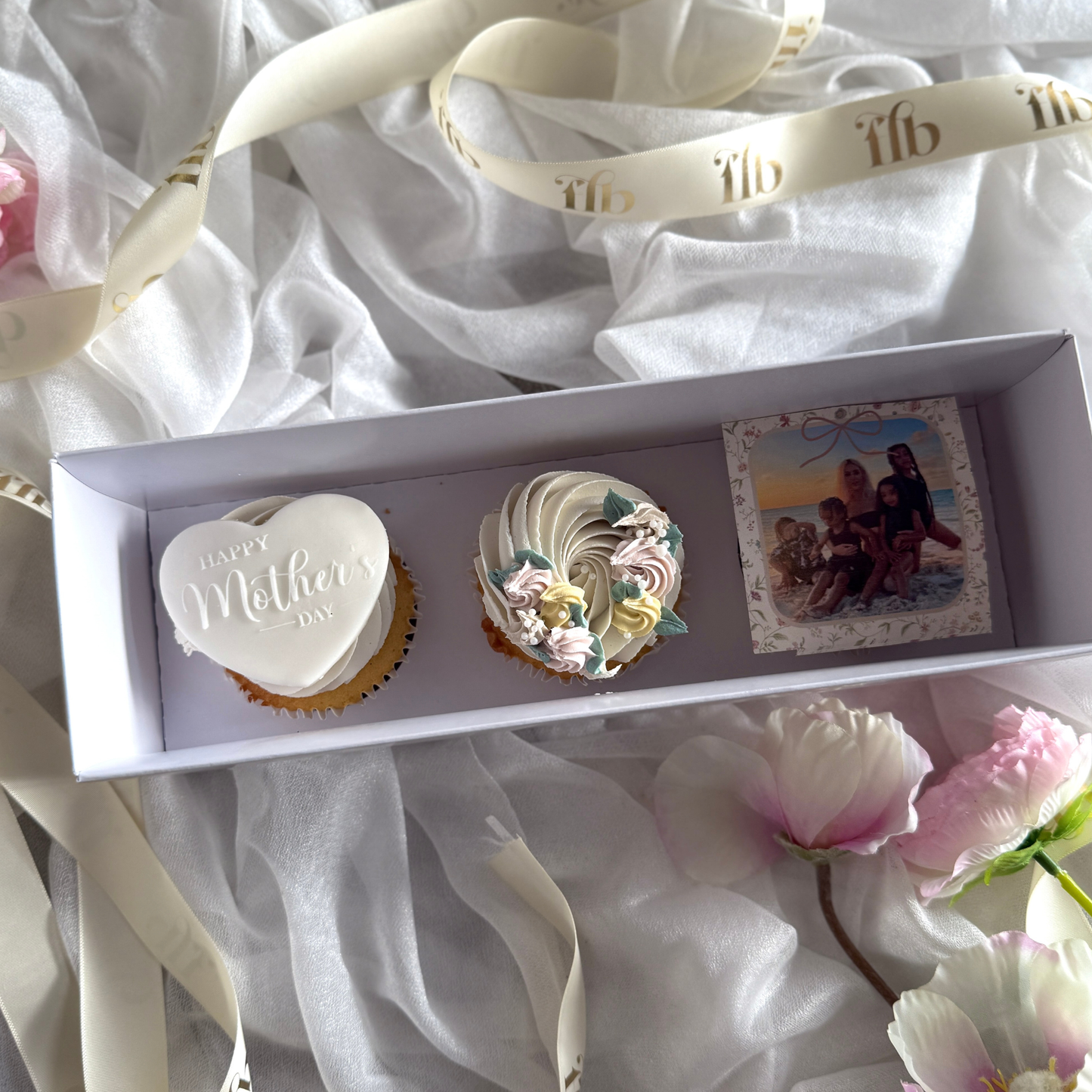 Mothers Day 2026 Polaroid Cupcakes