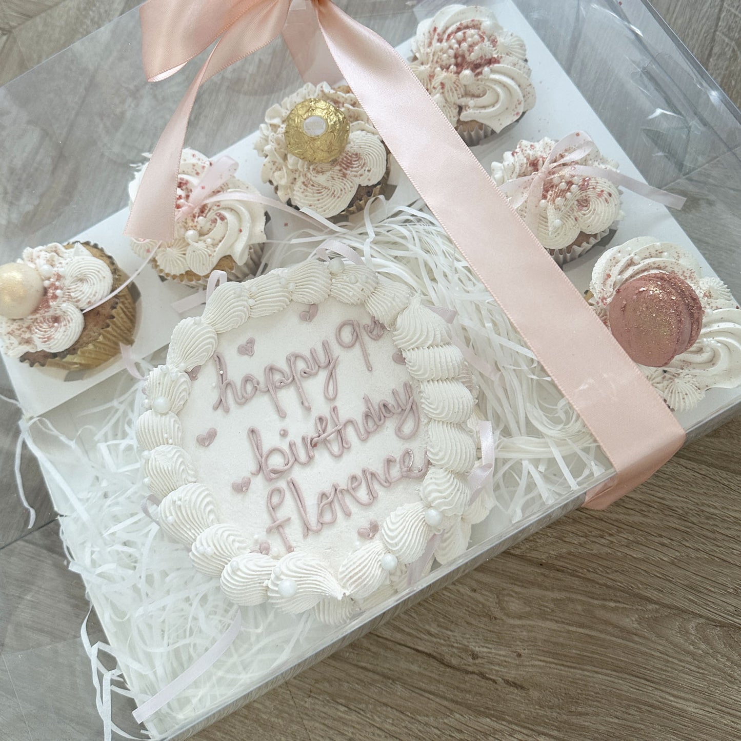 Fancy Little Mini Cake & 6 Cupcakes